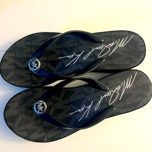 Michael Kors Bedford Platform Sandals size 7 black with silver.